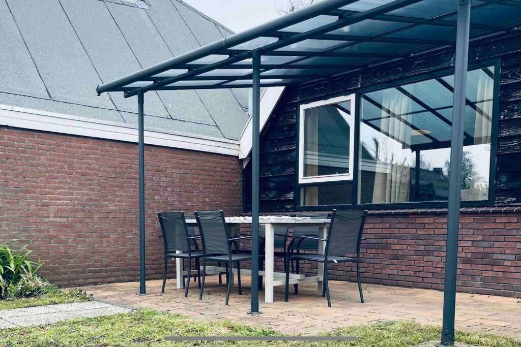 Leuke Bungalow In Noord-Holland Opmeer Exteriér fotografie